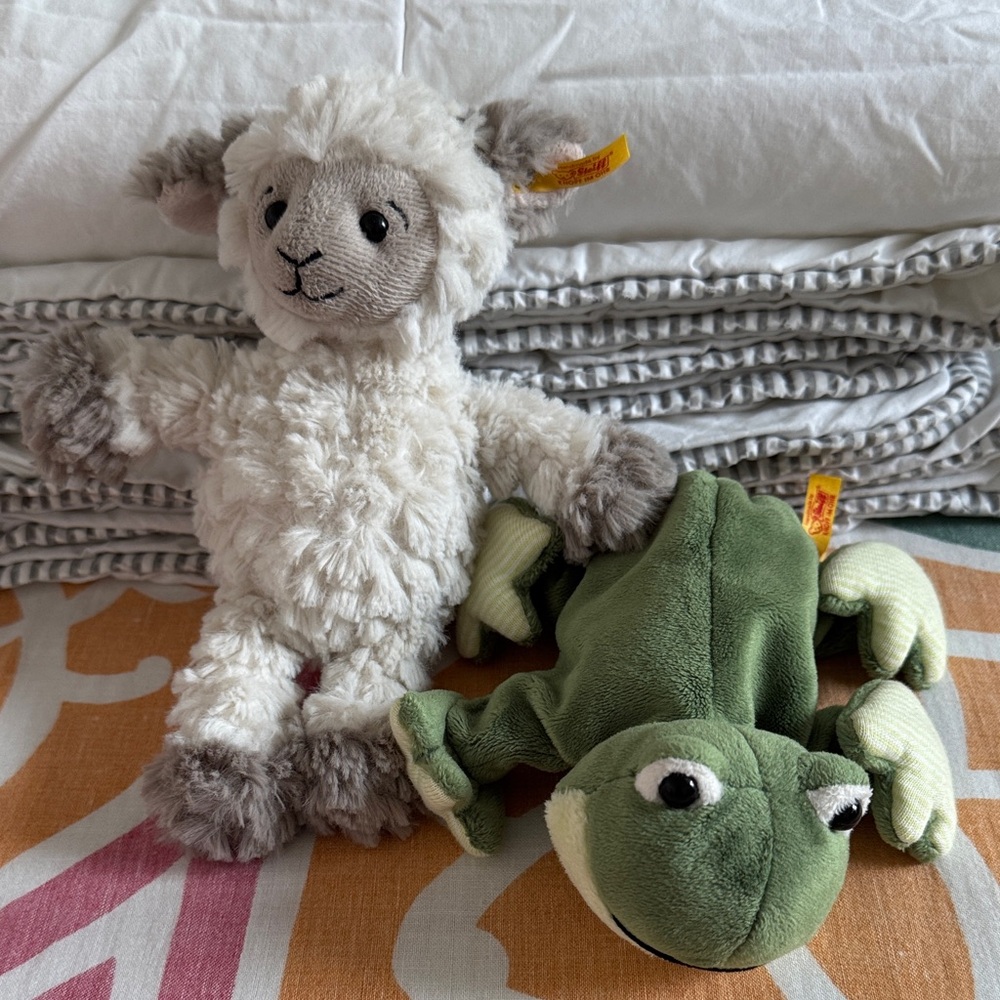 STEIFF frog and lamb